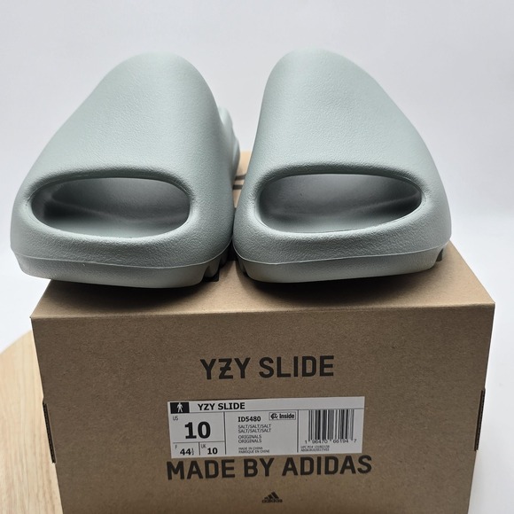 Adidas YZY Slide Sandals Mens Size 10 Gray Salt Slip On Shoes ID5480 New